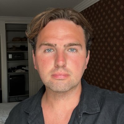 CMO at @ready_co, employee #12 and ex CMO at @revolutapp. Scotsman in London and @RangersFC fan.