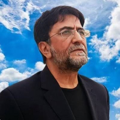 RO340525's profile picture. There never is a possibility of  existence of a countervailing love between two persons. Do not look for it or you will get lost in your mental dungeon.