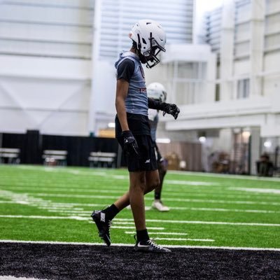 C/O 2028 Height: 5’10 Weight 140 DB/WR Union High school, New Jersey #GoFarmers im next up … Email - yooguapo73@gmail.com HC- @CoachBGGrant DB coach- @Icky_1