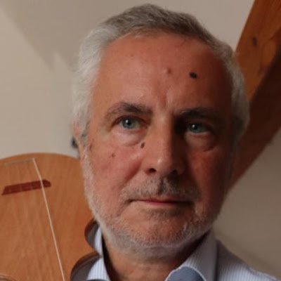 Born in Italy, graduated in Physics, in ICT since 1983, worked for a long time at the European Commission on Digital Technologies.
