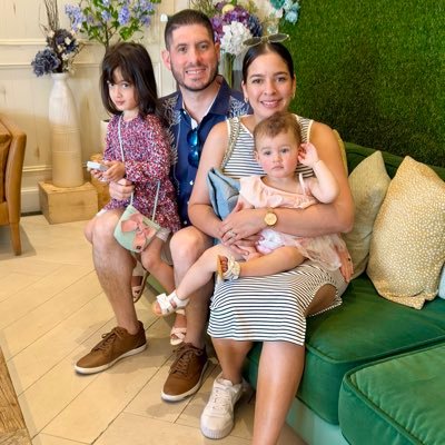 Two-Time Fantasy Football Champion. 🏆🏆🇺🇸🕎✡️ Married. Girl Dad x2 #LGM #Heatculture 🇺🇸🇺🇸 #UFC👊🏻 🇩🇴🇩🇴