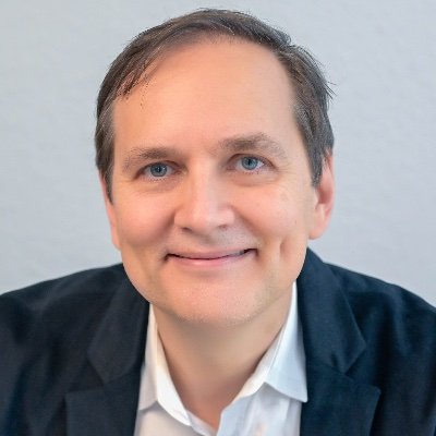 World-renowned SEO, author, speaker & strategist | Co-author of @ArtofSEO | Podcast host: @GetOptimized & @Mktg_Speak | Founder of @netconcepts
