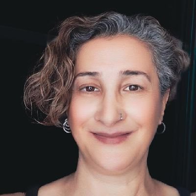 Eğitim ve Bilim Emekçileri Sendikası (Eğitim Sen) / KESK Üyesi
Ez dixwazim li guhê herkesî bisekinim û girtî bimînim...