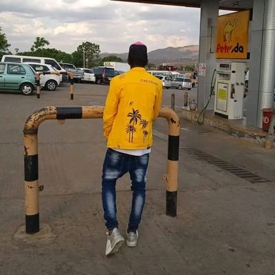 kwaitana31261's profile picture. I'm bussines man from Malawi ,any electrical available 🙏.