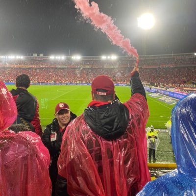 Los que siempre pierden, un día ganan a fuerza de garra y corazón. A fuerza de fe. A fuerza de Santa Fe.