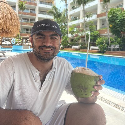 Urban planning major @ASU_SGSUP, recovering political consultant, former journalist @TheReader_Omaha and @iHeartMedia, @ashley__lauver's husband.