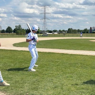 📍CHI 📚4.0 GPA 📚 ⚾️ AI-9: 2nd Base/ OF-All-Around Hitter ⚾️ 🏋️5’10 150 Pounds, Class:2029🏋️