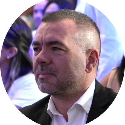 flmonzon's profile picture. Maestrando en Comunicación. Docente UNSAM y UNLZ. 0pinología intertextual. Columnista en Diario Sur.