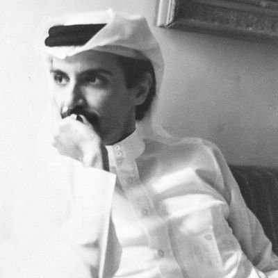 انا من اللي يمرّونك مرور الغانمين
اللي اذا ما جات منهم فايدة .. ما ضرّوا