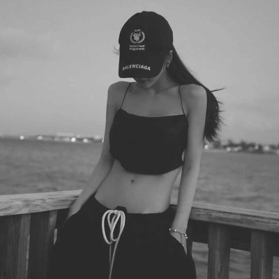 Advanced is not showing off; it is a by-product of self-discipline 💼🕶️📈
Elegance is not pretentiousness, but self-respect in the bones 👠🪞🌙