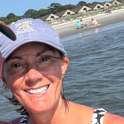 mishelesmoak's profile picture. 