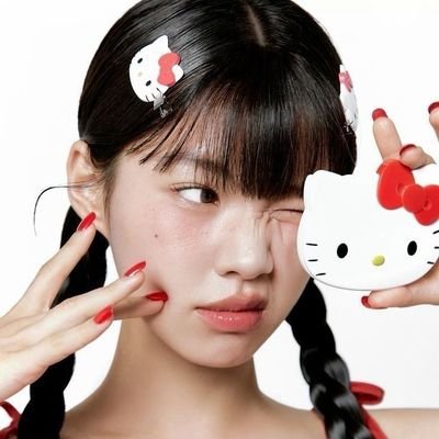 sigfoni's profile picture. ˖ ⌕ 🖇 ねこ .. shops 🐈 1OO% trusted Mya! ܀  take this cutesy mail 🎀🧴‘=3 spot cute and pretty things 🩹 ◌  like cherry blossoms 𓏼 ۫  ✉️ ✿ きれい !  cmere asap. ♡