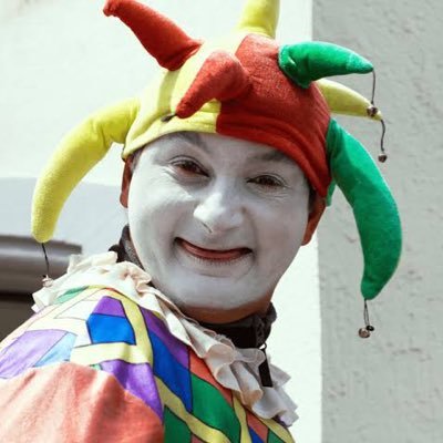 mmoreno895's profile picture. bromas para ver mientras estás aburrido de trabajar..