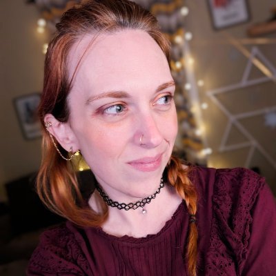 (She/Her) Part time streamer, full time dog lover, & a dash of salt. 🎮🤷♀️🦄 ♒🤓🦥 Variety games & left-leaning millennial yapping | ✉️ thebecksiest@gmail.com