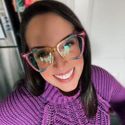 Helping women over 30 feel worthy, balance hormones, lose cortisol belly, & say goodbye to anxiety 🦄 Grab my 🆓 Healthy Habits Guide