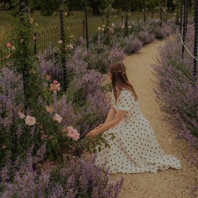 حالة برا التصنيف 🌸 🌸 ..
القوة تفتح أجنحتها لمن يستحقها، ، والموت يفرد جناحيه لكل جبان 🌿 ...