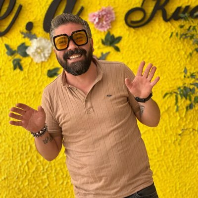 Emreakgun805280's profile picture. Herkes gibi olmamak, benim savaşım!
İyiye, güzelliğe