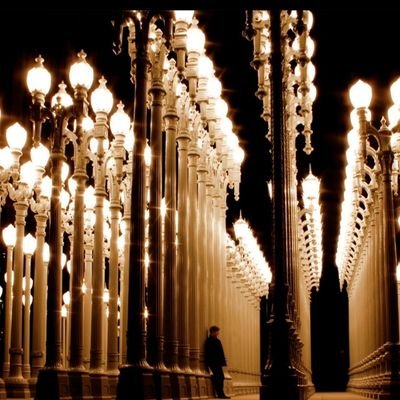 ENZO94271081677's profile picture. 