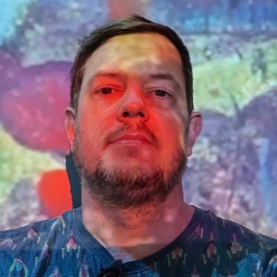 Wojciech_Skrok's profile picture. Historyk, analityk, researcher, infobroker, redaktor, PR-owiec... można by mnożyć. A!
Szyję też plecaki https://t.co/d3T6LAUHQi