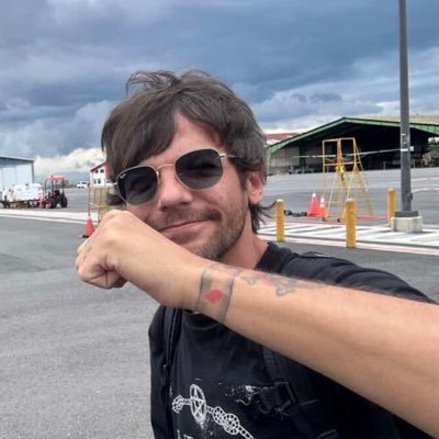 w1fragrance's profile picture. • ✦ ✦ ✦ ✦ •