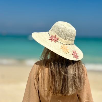 neginfarbood's profile picture. 