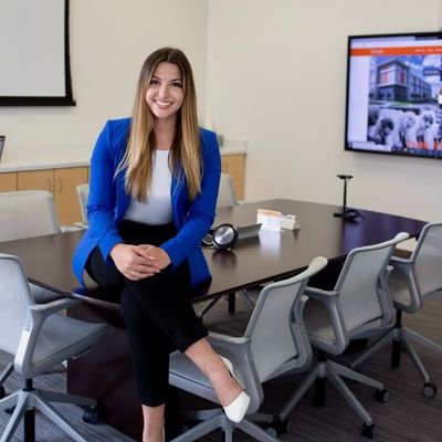 I'm Cassandra & I'm here to make you earn a better living, invest in your future....
DM for more info.