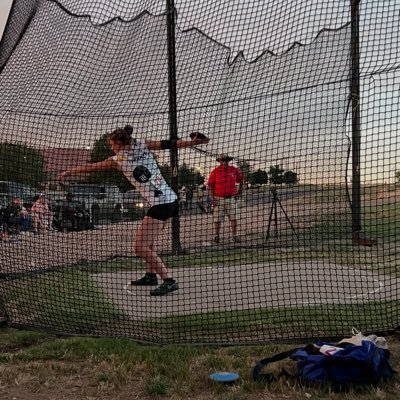 5’11 158pd /c/o 25/Discus thrower PR 135.9ft/ GPA 3.0. /Future educator/coach!/INSTA paige_throwing