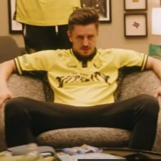 LucasBssn's profile picture. Adepte du gourou Zywoo 
Suiveur acharné de sport et d'esports 🏆 
VforVictory 🐝