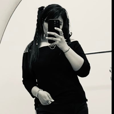 Pegah4444's profile picture. 🩵💙🐾🌊🥃🏊‍♀️♏️