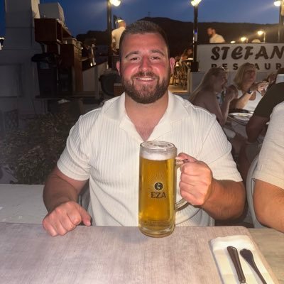 CJMunro96's profile picture. ⚽️🏌🏻‍♂️🏇🏻🏏