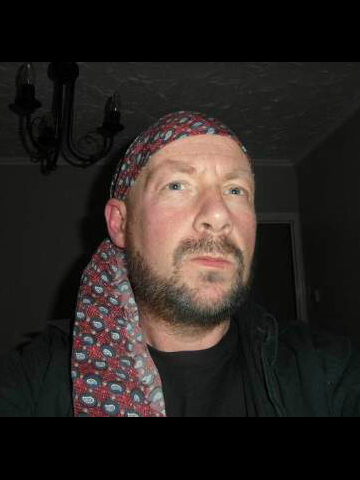 qpr fan and indie music follower /ex postman former Londoner