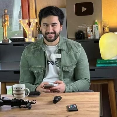 DavidZhij7070's profile picture. life is a raise which no one no the end of the raise🥰🥰🥰