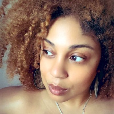 https://t.co/J8HBICQyux “The Oracle” 🔮 Professional Meditation Guru🧘🏽♂️ Thick Scent 😮💨 Lady of Leisure here for good food & drinks along with these jokes