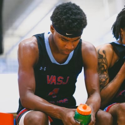 Cleveland, OH • VASJ High School • 6’1 PG/SG • C/O 27’ • 3.4 GPA • 216-926-5926 • onestartrey@gmail.com • All Ohio Cleveland 16U AAU • AGTG