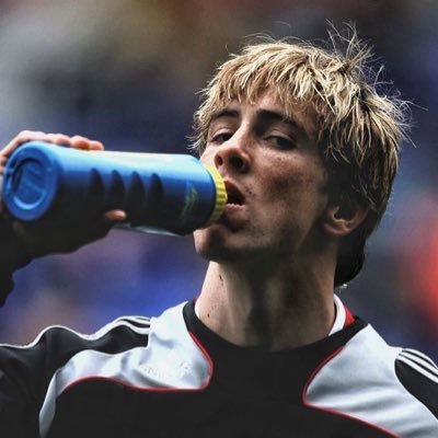 roupsitovv's profile picture. ghost of uchiha