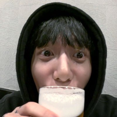 Niki 🕯️ Profile