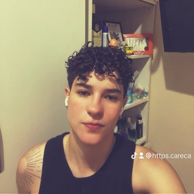 https_careca's profile picture. tenho TDAH e falo mt merda ☭