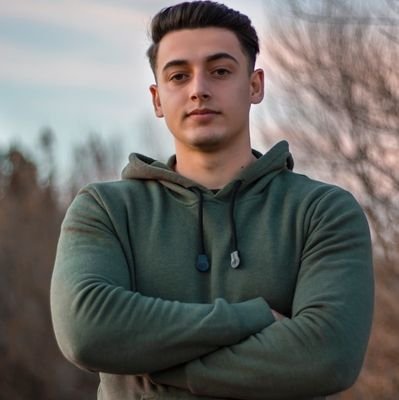 Bharatjaiswal_'s profile picture. Documenting the dialogue between cameras and code.