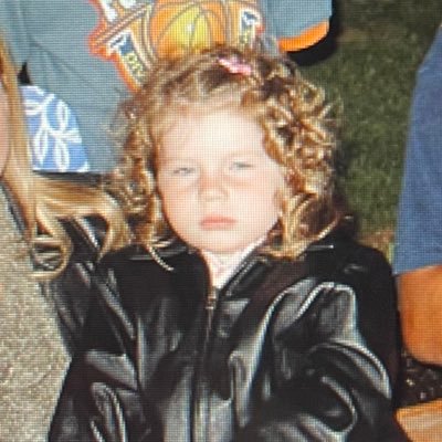 bitesizedb's profile picture. 💭