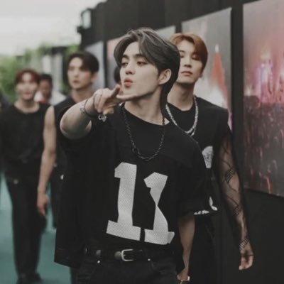 svtzyi's profile picture. #TEAMSVT | twice ♡