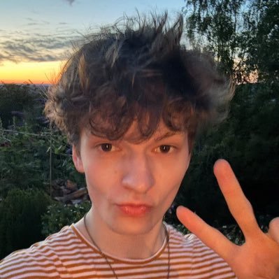 ooli_b's profile picture. 🧡