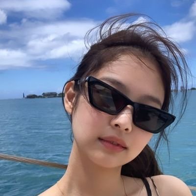 MY LOVE : @JENNIERUBYJANE 🐻🐻🐻🐻🐻🐻💕💕💕💕💜💕💜💜 #BLACKPINK #Jennie
akun second: @niniar_11 jangan lupa follow guys💜👍