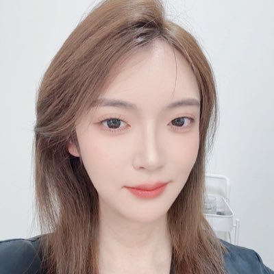 Elena_xiaoyuan's profile picture. 图片发推，抖音【熊酱小园】推私信基本不回，活跃在抖音，哈哈哈😝（没有电报，也没有小号，也没有其他任何平台账号，千万别被骗哦) PS: 本人很排斥重口味…也不喜欢SM…还请不要聊相关话题，谢谢理解！😊