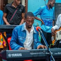 saviour udoh (@saviourudo14902) 's Twitter Profile