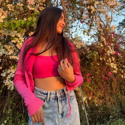 moviehit81989's profile picture. "Just a small-town girl with big dreams 🌟 | Lover of coffee, books, and starry nights | Spreading kindness, one smile at a time 😊 | #ShortButMighty"