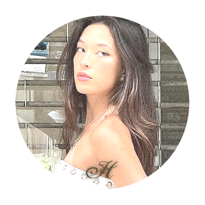 venecwa's profile picture. #bOOSINICE offering pixel personas & unnamed universes 🍓 delicate usernames with quiet echoes ☀️ send a whisper to begin again 🥐🌷