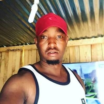 I love sports and beer, big fan of @DolphinsCricket , @LFC ,@orlandopirates, @AmaZuluFootball, @OfficialCSA