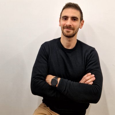Ingeniero mecánico especializado en el diseño de maquinaria industrial mediante softwares asistidos CAD en 3D