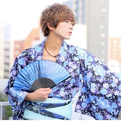 mizumizu076's profile picture. みぎもひだりもわからない、ピッカピカのかぶきちょういちねんせい。 すきなものはアルコール。きらいなものはノンアルコール。社会から追い出されてたのでかぶきちょうにあそびにきました。まいにちはぴはぴ🍾