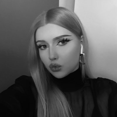 hanvanrey's profile picture. lover of fashion and concerts (and lee jooheon)